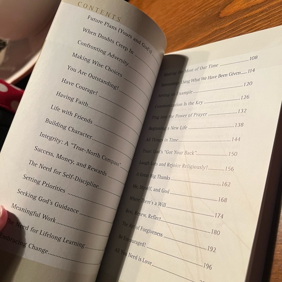 3/$10 God’s Word of Life for Graduates - Picture 3 of 4